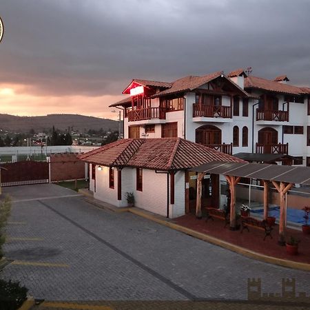 Hosteria El Imperio Real Salcedo Esterno foto