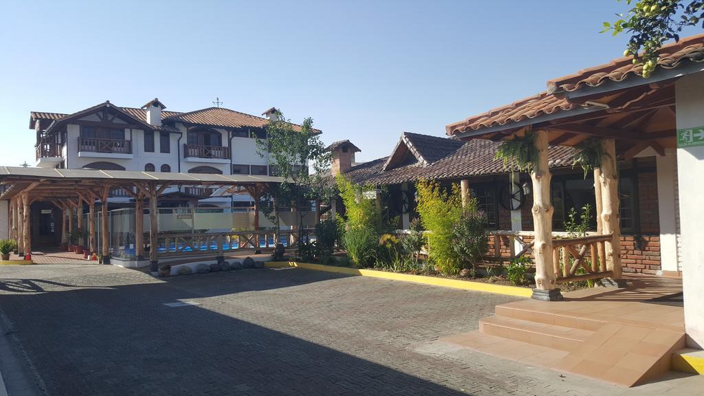 Hosteria El Imperio Real Salcedo Esterno foto